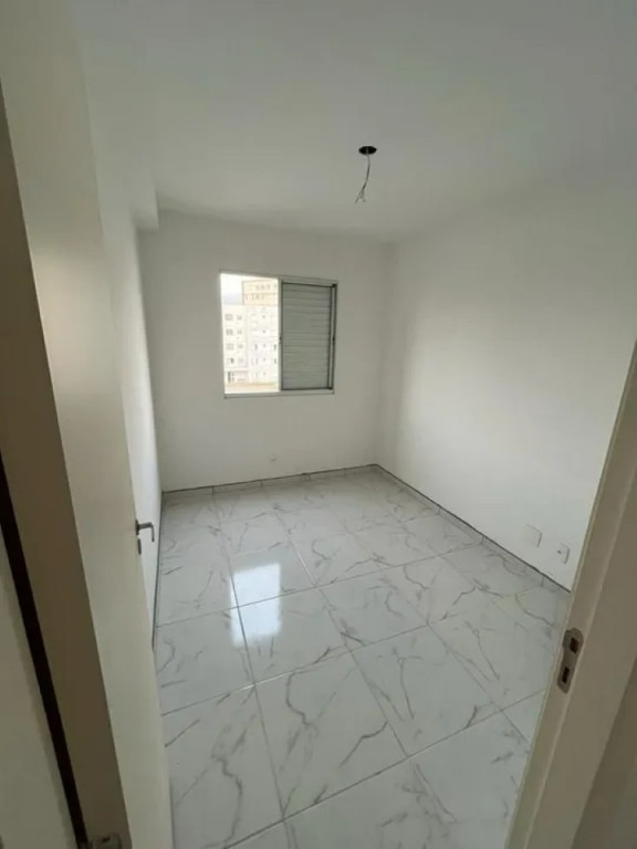 Apartamento à venda com 2 quartos, 44m² - Foto 10