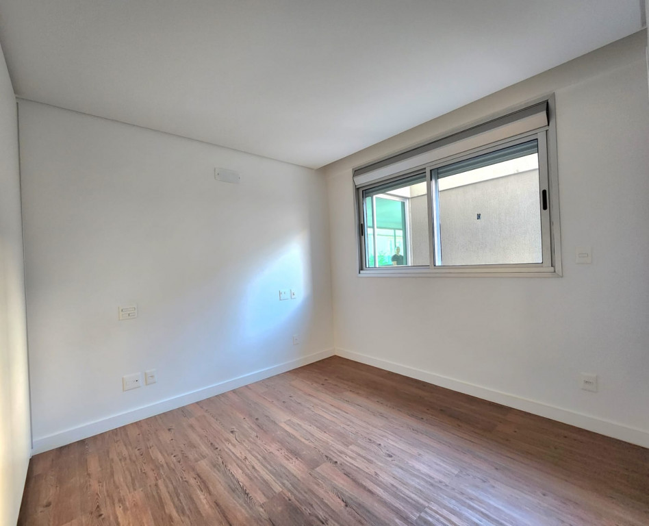 Apartamento à venda com 4 quartos, 281m² - Foto 6