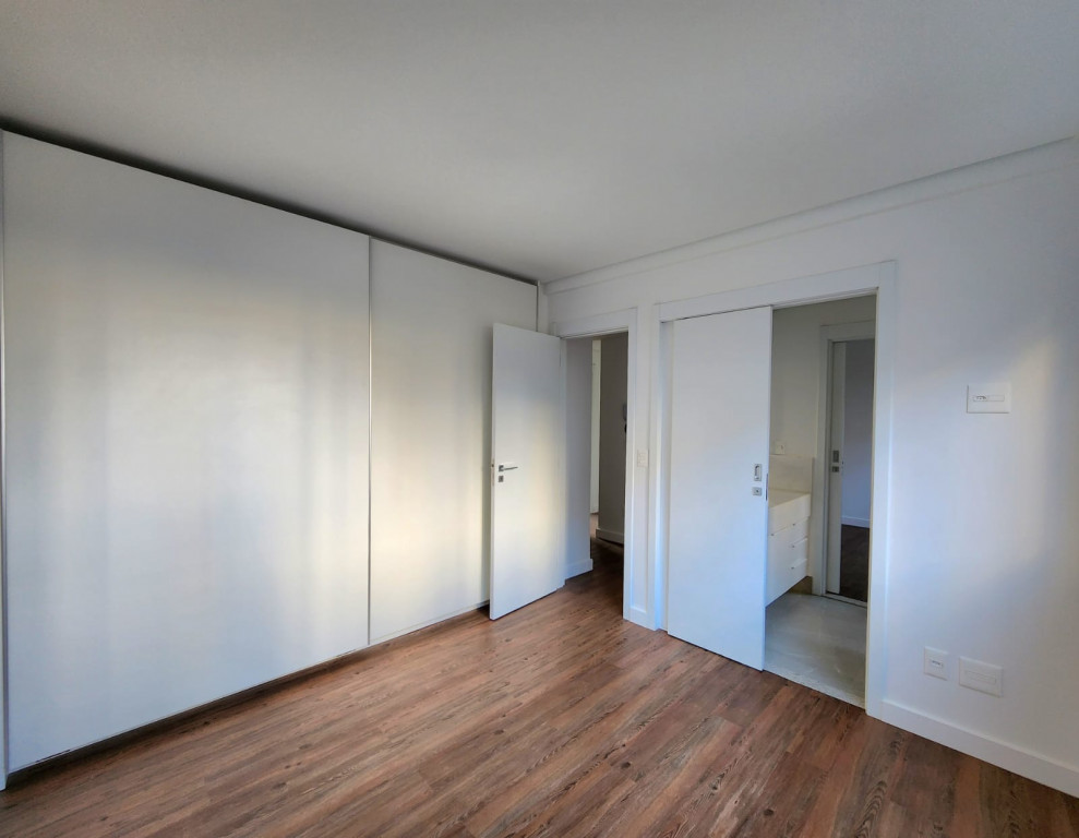 Apartamento à venda com 4 quartos, 281m² - Foto 10