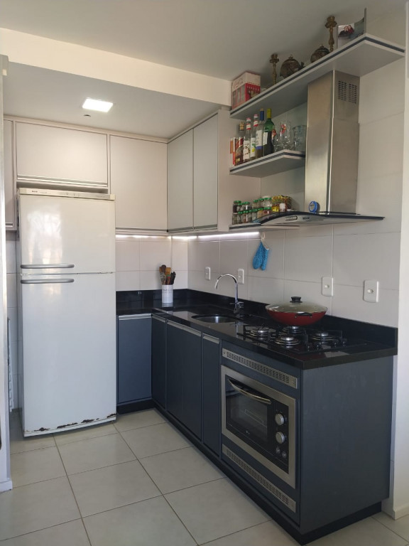 Apartamento à venda com 2 quartos, 63m² - Foto 13