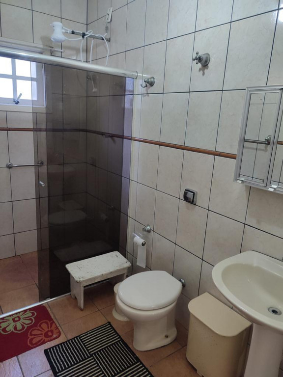 Casa de Condomínio à venda com 4 quartos, 300m² - Foto 1