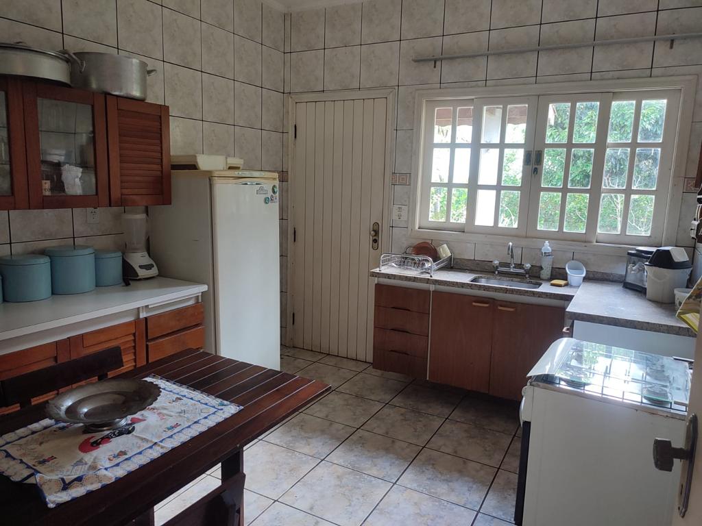 Casa de Condomínio à venda com 4 quartos, 300m² - Foto 11