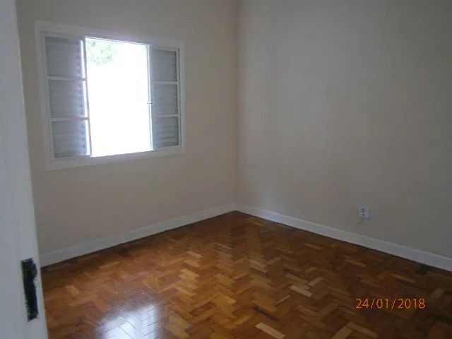 Casa para alugar com 3 quartos, 90m² - Foto 3