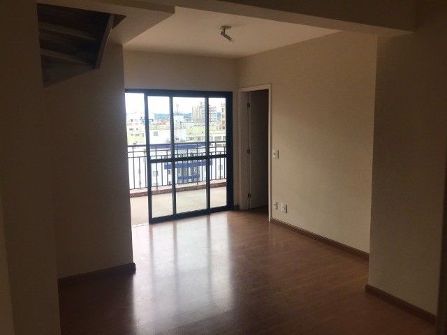 Apartamento para alugar com 3 quartos, 96m² - Foto 2