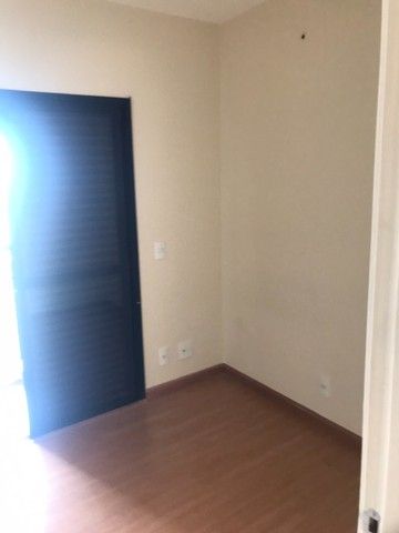 Apartamento para alugar com 3 quartos, 96m² - Foto 3