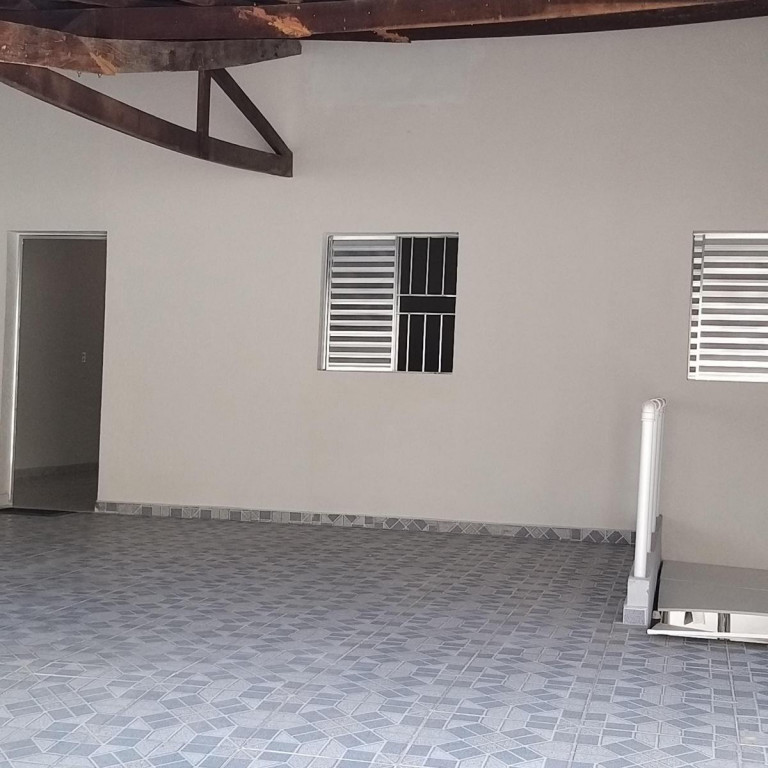 Casa para alugar com 2 quartos, 65m² - Foto 3