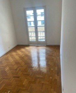 Apartamento à venda com 2 quartos, 90m² - Foto 2