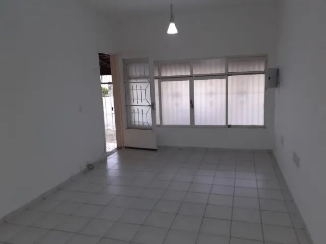 Casa para alugar com 3 quartos, 145m² - Foto 2