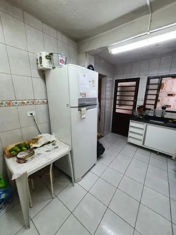 Casa à venda com 2 quartos, 100m² - Foto 3