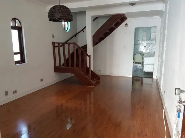 Casa à venda com 3 quartos, 160m² - Foto 2