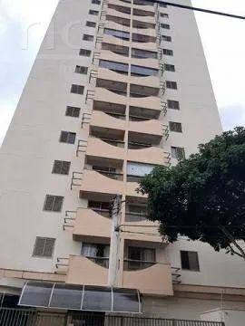 Apartamento à venda com 3 quartos, 76m² - Foto 1