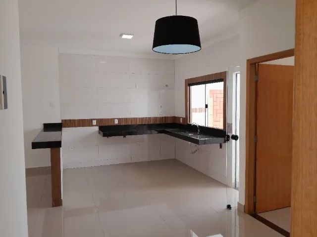 Casa à venda com 3 quartos, 140m² - Foto 3