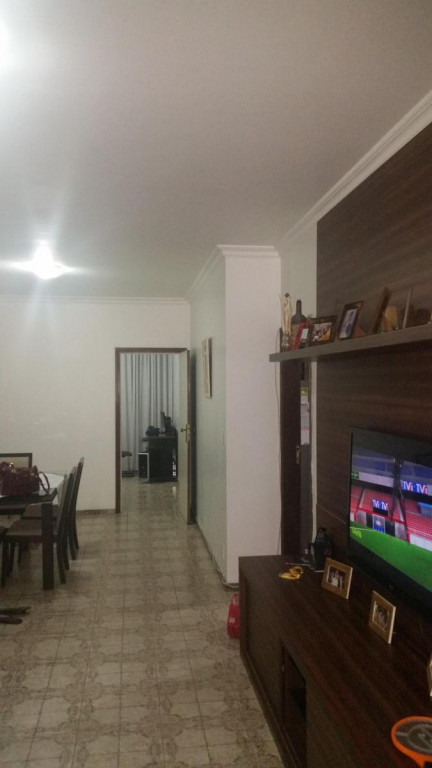 Apartamento à venda com 4 quartos, 207m² - Foto 2