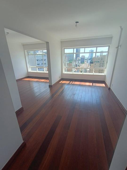 Apartamento à venda com 3 quartos, 120m² - Foto 2