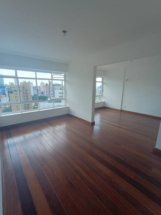 Apartamento à venda com 3 quartos, 120m² - Foto 3