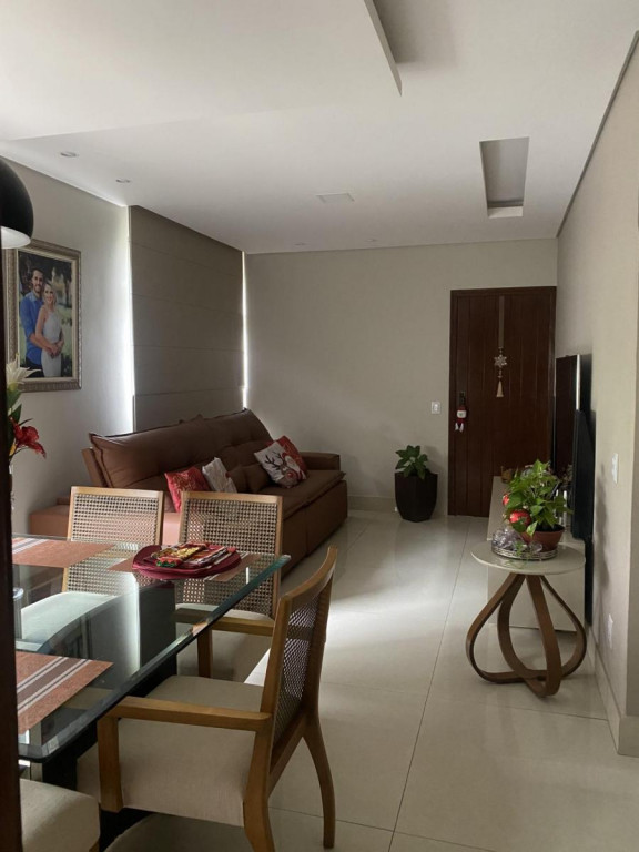 Apartamento à venda com 3 quartos, 100m² - Foto 1