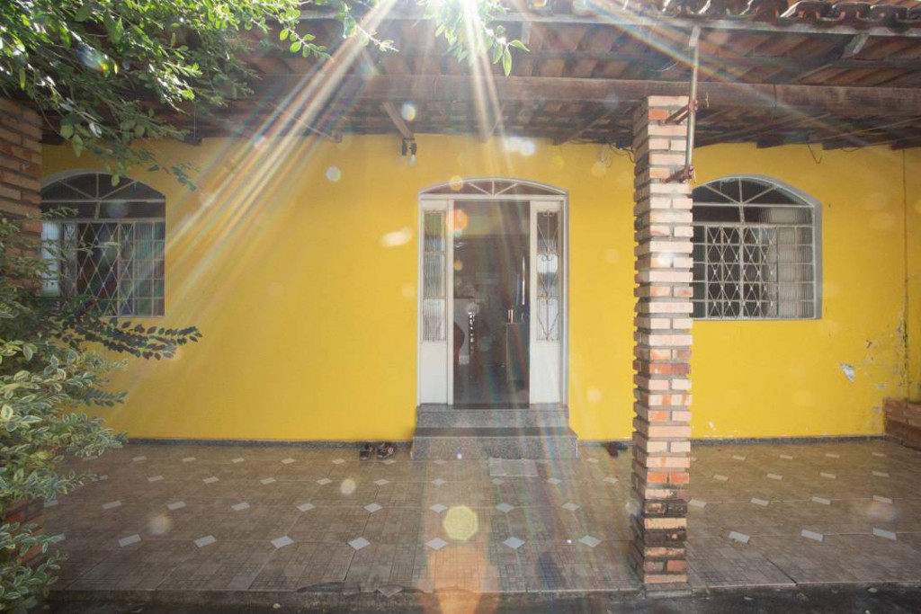 Casa à venda com 6 quartos, 360m² - Foto 3