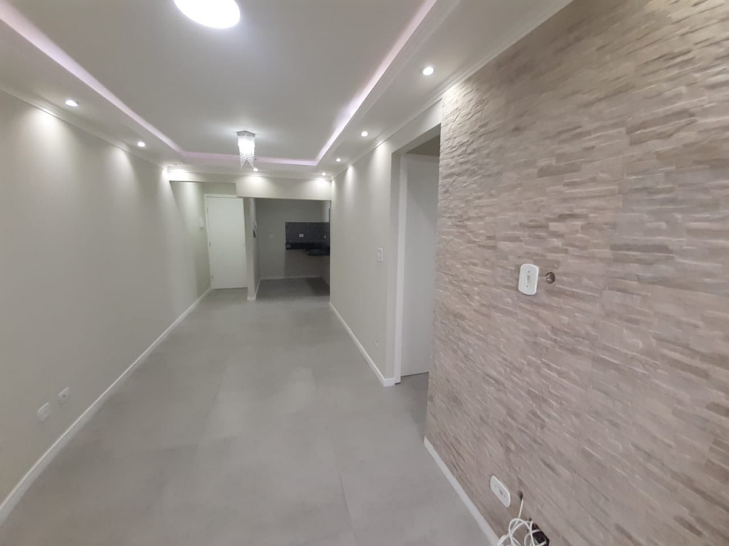 Apartamento à venda com 3 quartos, 69m² - Foto 2