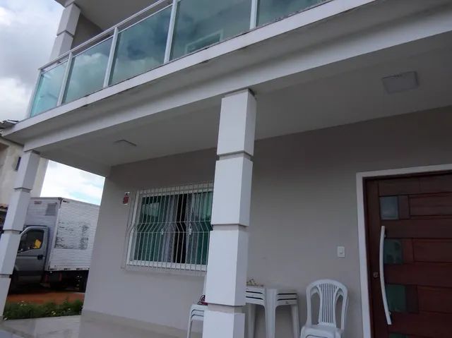 Casa à venda com 3 quartos, 200m² - Foto 1