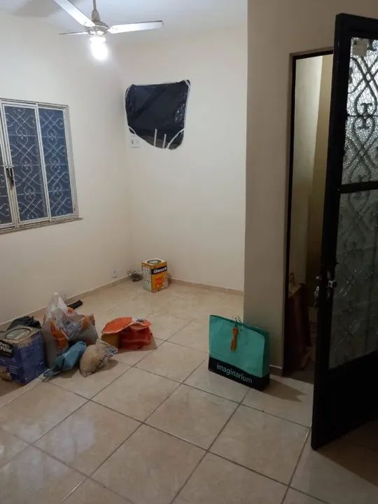 Casa à venda com 2 quartos, 50m² - Foto 1