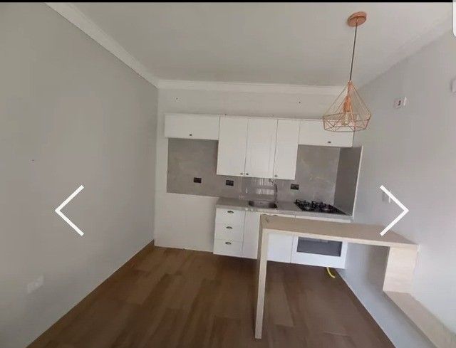 Casa à venda com 4 quartos, 200m² - Foto 2