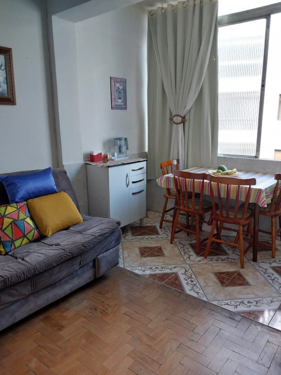 Apartamento à venda com 1 quarto, 42m² - Foto 2