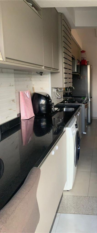 Apartamento à venda com 2 quartos, 62m² - Foto 1