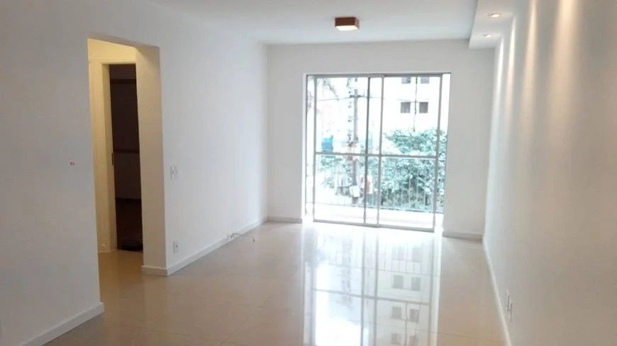 Apartamento para alugar com 2 quartos, 67m² - Foto 2