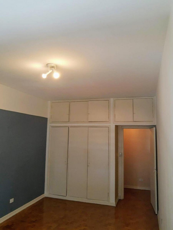 Apartamento para alugar com 2 quartos, 130m² - Foto 3