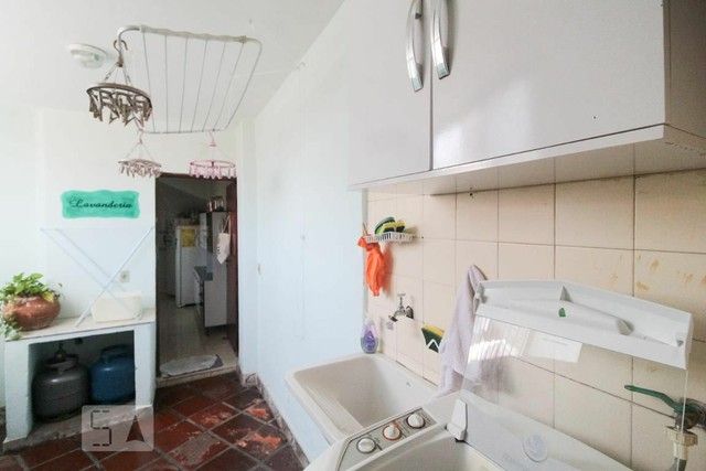 Casa à venda com 3 quartos, 200m² - Foto 3